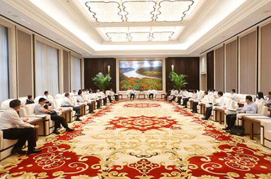 國(guó)家電網(wǎng)董事長(zhǎng)、黨組書(shū)記毛偉明拜會(huì)黑龍江省委書(shū)記張慶偉、省長(zhǎng)王文濤