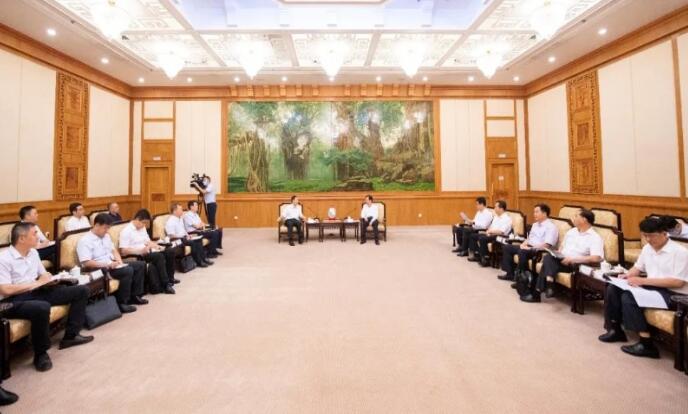 中核集團(tuán)總經(jīng)理、黨組副書記顧軍與福建省委副書記、代省長王寧會談