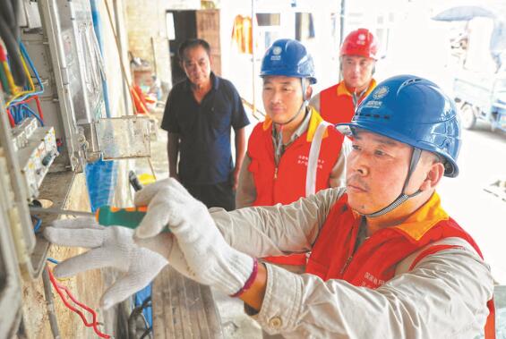 國(guó)網(wǎng)安徽電力:抗洪保電 安全為先