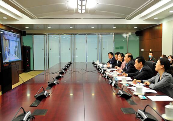 辛保安總經(jīng)理與SAP公司全球執(zhí)行董事會(huì)成員、全球業(yè)務(wù)總裁傅美黛舉行視頻會(huì)談