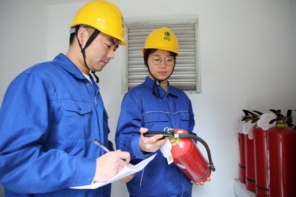 國網(wǎng)寧?？h供電公司持續(xù)深化“電網(wǎng)百日撣塵”專項行動