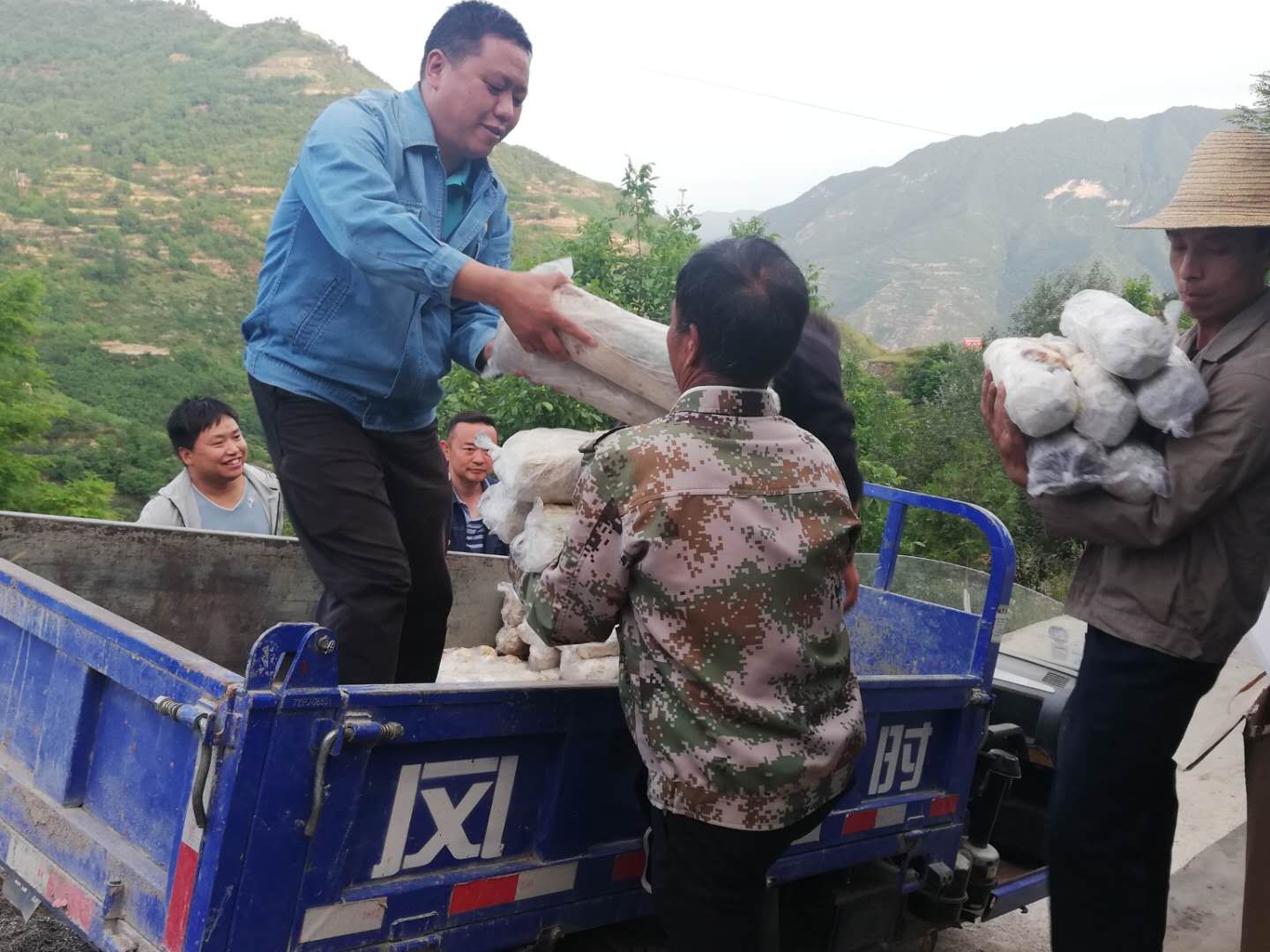 駐村七年，他以實(shí)際行動(dòng)踐行偉大脫貧攻堅(jiān)精神——記國(guó)網(wǎng)甘肅省電力公司駐村前線指揮部負(fù)責(zé)人趙宣安