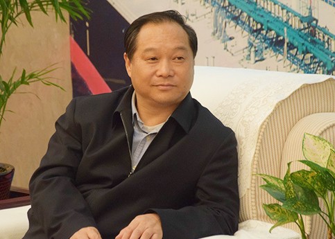 南方電網(wǎng)董事、黨組副書(shū)記畢亞雄：電網(wǎng)企業(yè)助力“30·60目標(biāo)”的舉措、思考和建議