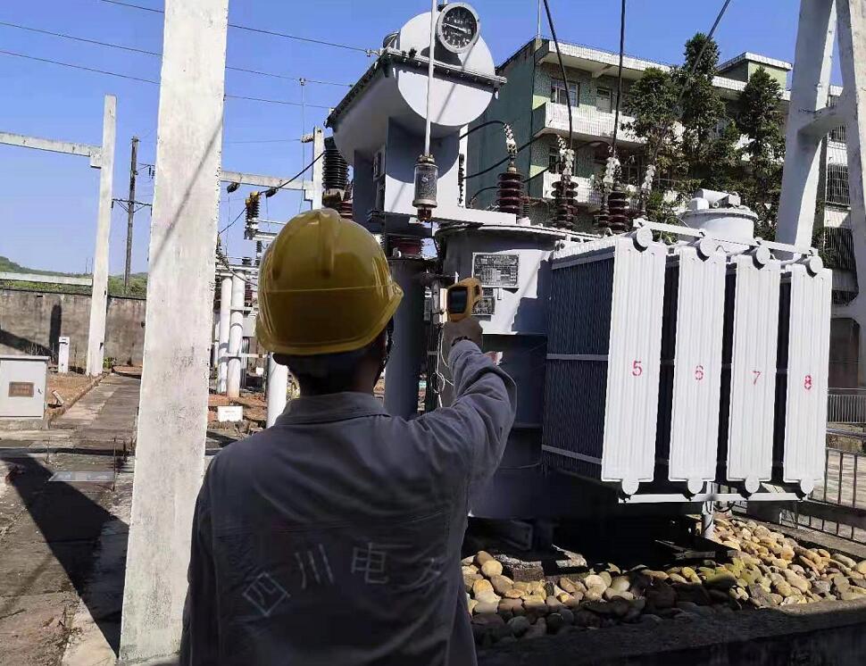 國(guó)網(wǎng)南充市高坪供電公司:迎戰(zhàn)高溫 保電有我