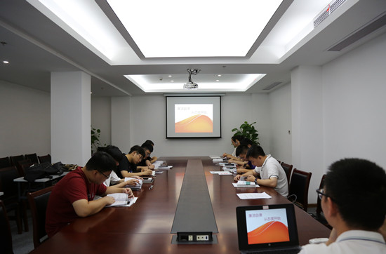 國網(wǎng)寧波奉化區(qū)供電：扣好從業(yè)“第一粒紐扣”，開啟新員工廉潔守護(hù)