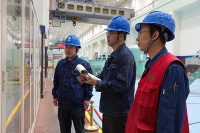 國(guó)網(wǎng)劉家峽水電廠節(jié)日保電，我在光明源頭堅(jiān)守