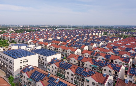 【兩會】南存輝委員：建議戶用光伏電力納入綠電、綠證、碳排放權交易市場