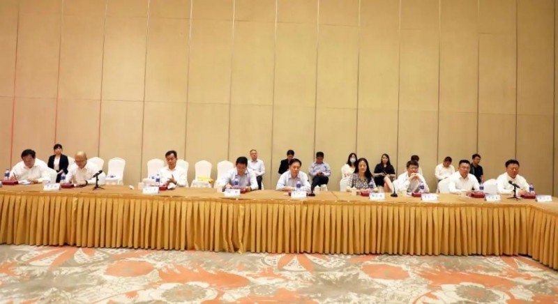 協(xié)鑫、徐工聯(lián)手！布局新能源