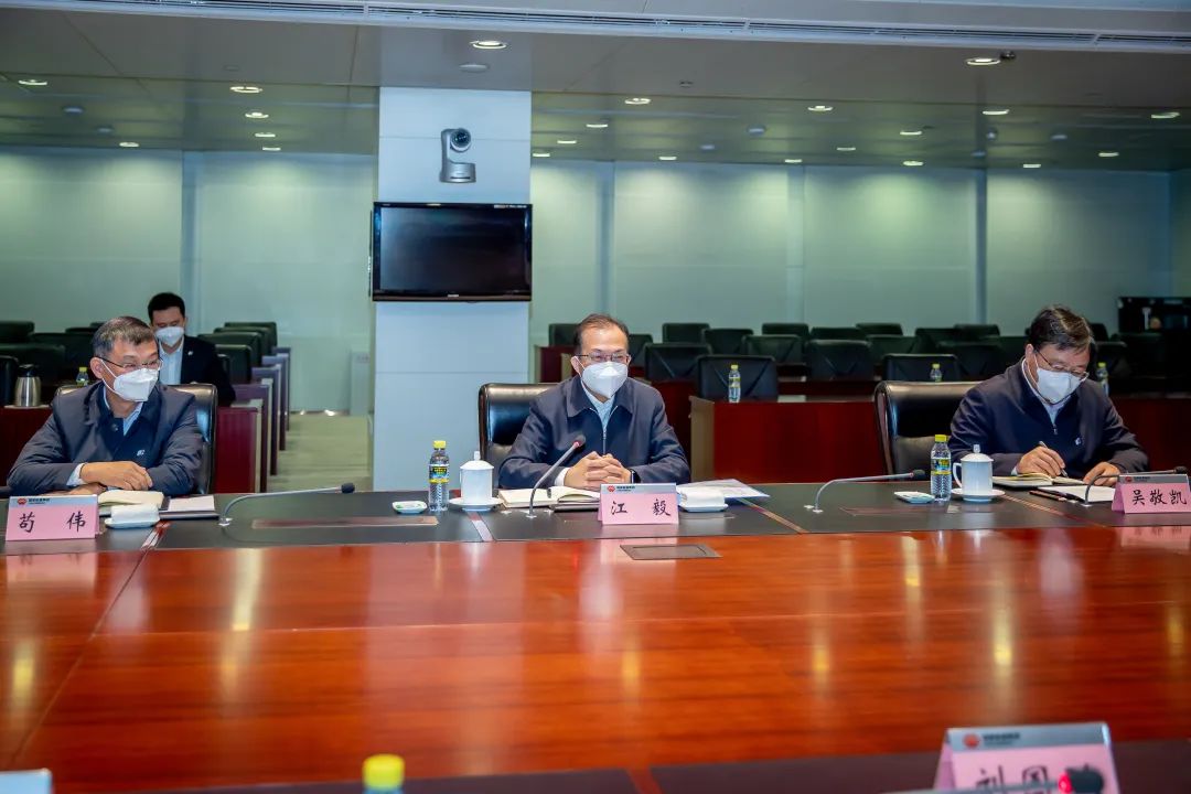 華電集團(tuán)有限公司黨組書記、董事長(zhǎng)江毅與國(guó)家能源集團(tuán)黨組書記、董事長(zhǎng)劉國(guó)躍舉行會(huì)談