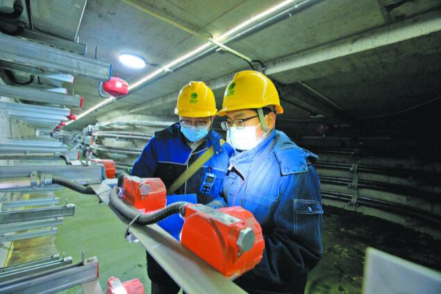 銀川供電公司：“臨近春節(jié)，保障居民安全可靠用電更是頭等大事”