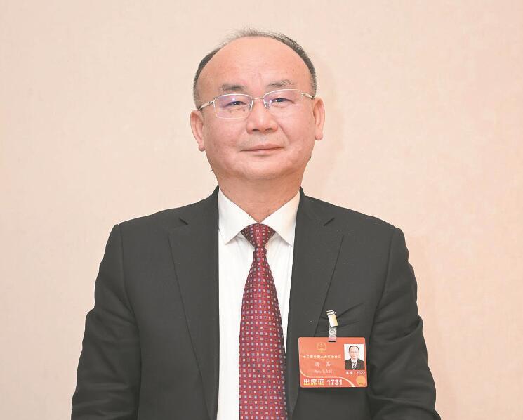 優(yōu)質(zhì)供電服務(wù)助力裝備制造業(yè)高質(zhì)量發(fā)展——訪全國人大代表、楚天科技股份有限公司董事長兼總裁唐岳