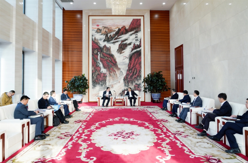 中國(guó)能建黨委書(shū)記、董事長(zhǎng)宋海良與臨沂市委書(shū)記任剛座談