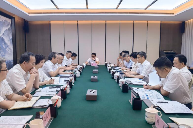 中國能建副總經(jīng)理吳云與襄陽市委副書記、市長王太暉會談