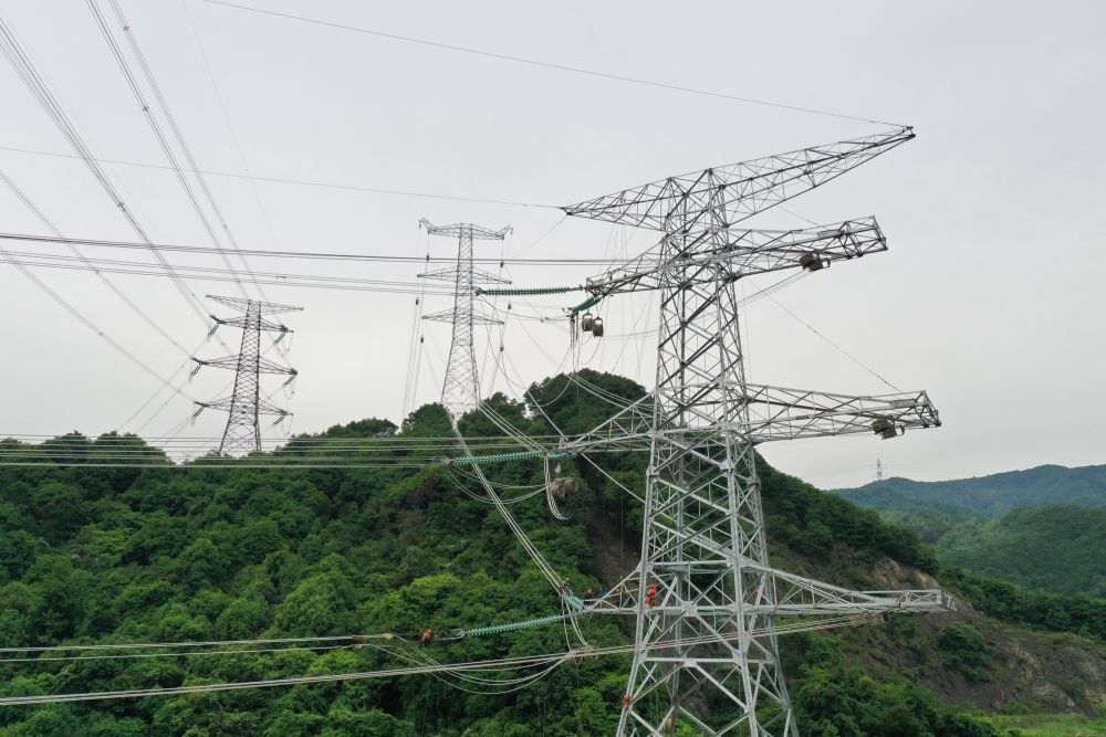 新華社:迎峰度夏 多家央企全力保供保電