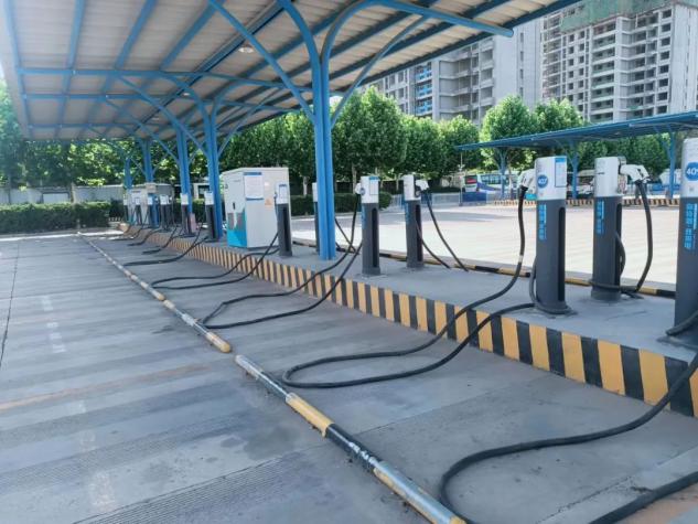 即日起，聊城汽車(chē)總站充電樁對(duì)外開(kāi)放啦!