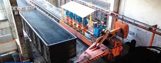 全國(guó)363家鐵路直供電廠(chǎng)存煤8076萬(wàn)噸 可耗天數(shù)30.6