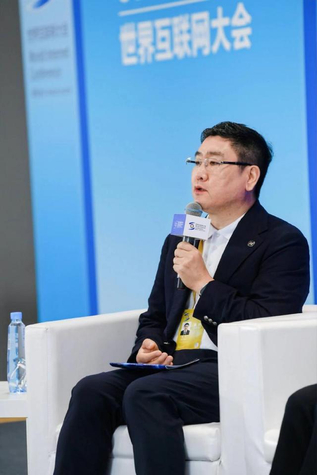 能鏈創(chuàng)始人戴震:中國(guó)交通領(lǐng)域?qū)⒙氏葘?shí)現(xiàn)能源轉(zhuǎn)型