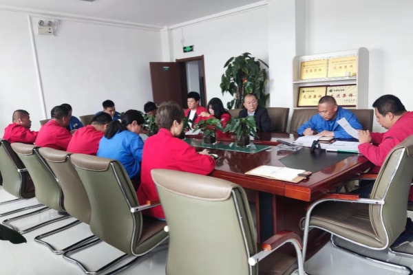 內(nèi)蒙古電力集團(tuán)烏海千里山供電公司：對(duì)標(biāo)新細(xì)則，完成班組定級(jí)工作