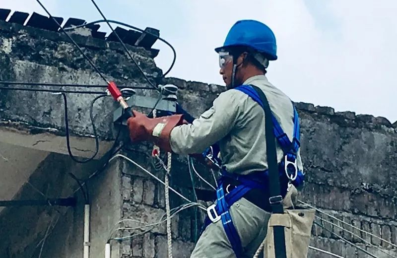 湖北通城：斷電三年的老屋，燈“亮了”