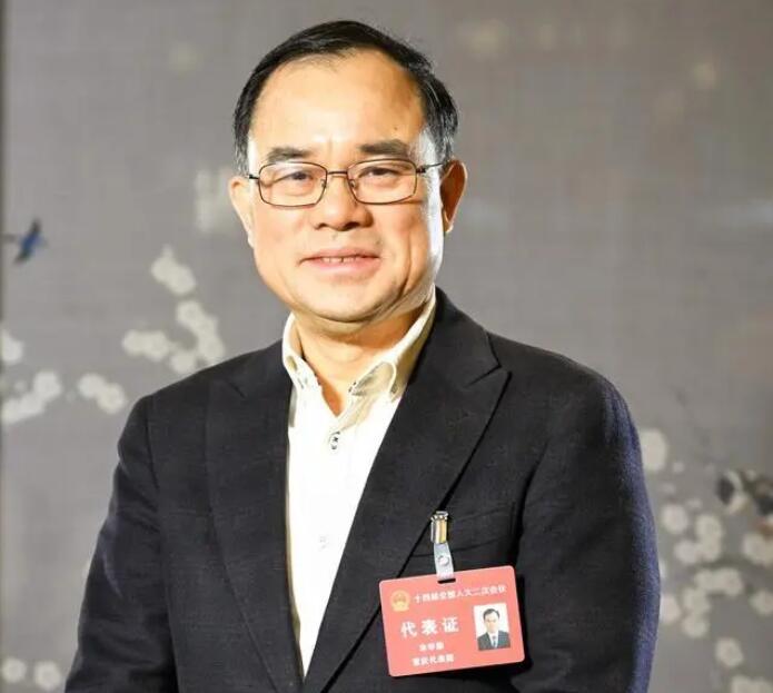 【兩會好聲音】全國人大代表、長安汽車董事長朱華榮：強化市場調(diào)節(jié)手段，進一步改善汽車消費環(huán)境