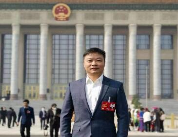 【兩會好聲音】全國人大代表、小鵬汽車董事長何小鵬：探索限定場景無人駕駛法規(guī)，助力車網(wǎng)融合和低空經(jīng)濟(jì)騰飛