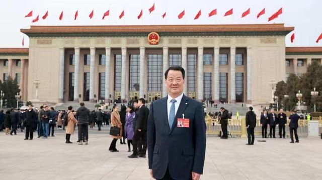 【兩會(huì)好聲音】彭壽院士建議：以應(yīng)用導(dǎo)向?yàn)橹黧w，真正實(shí)現(xiàn)綠色低碳產(chǎn)業(yè)高質(zhì)量發(fā)展