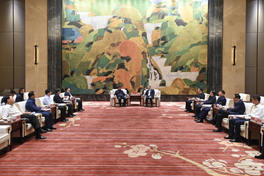 武漢市委書記郭元強、市長程用文會見三峽集團董事長劉偉平一行