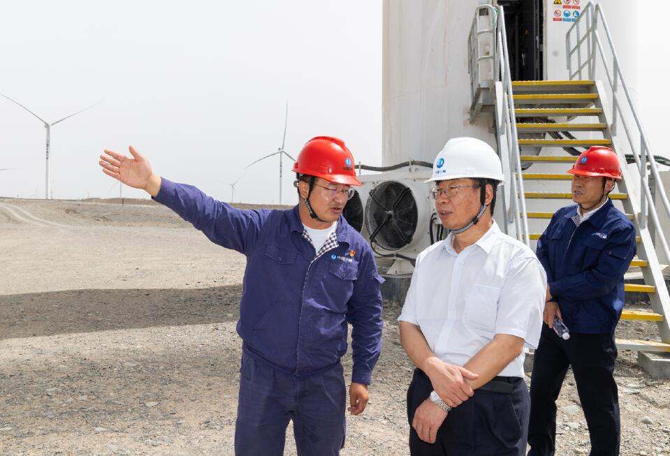 三峽集團董事長、黨組書記劉偉平調(diào)研三峽集團新疆區(qū)域工作