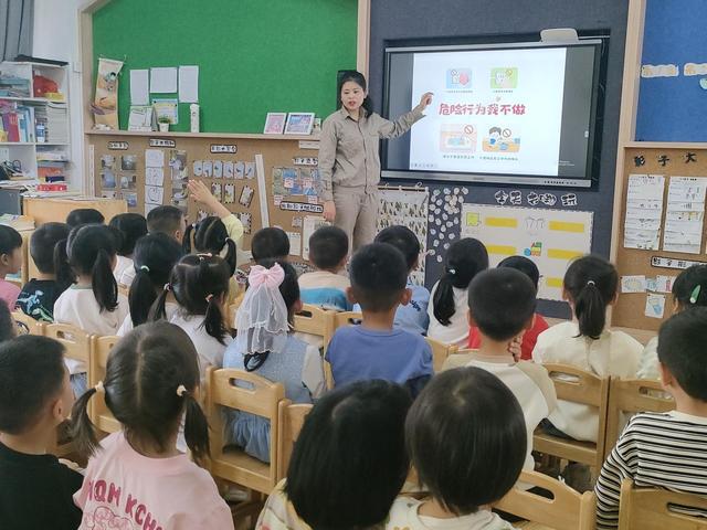 國(guó)網(wǎng)光澤縣供電公司電“亮”校園，安全“童”行