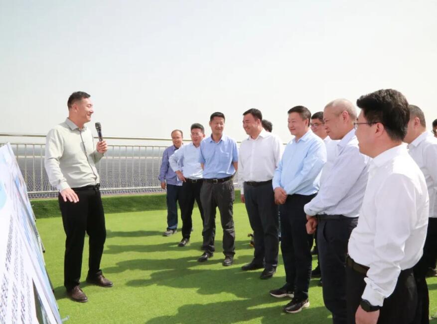 中國廣核集團黨委書記、董事長楊長利赴新疆調(diào)研新能源業(yè)務(wù)發(fā)展情況