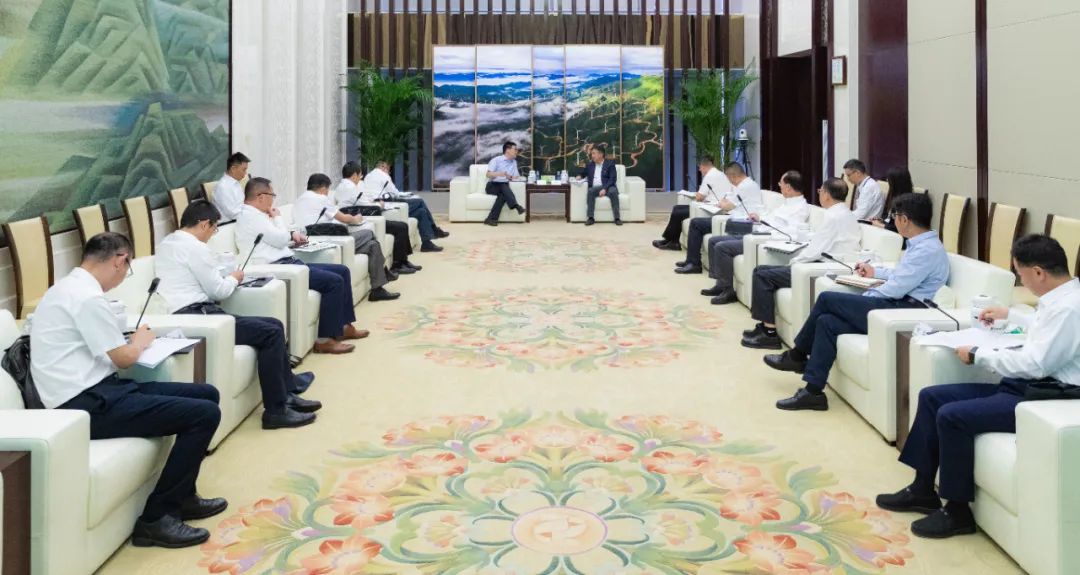 國家電投黨組書記、董事長劉明勝會見上海電氣黨委書記、董事長吳磊