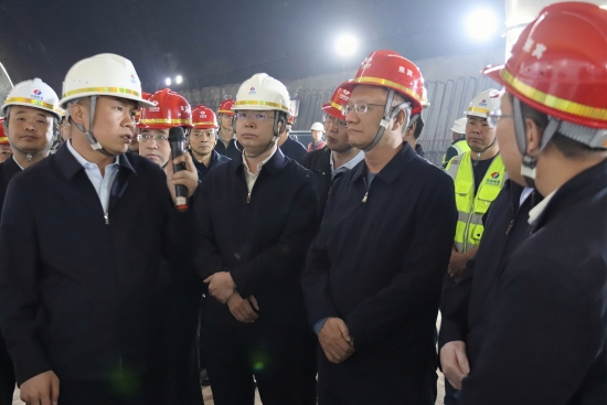 中國(guó)電建黨委副書記、總經(jīng)理王斌赴高原重大項(xiàng)目調(diào)研指導(dǎo)工作 宣講黨的二十屆三中全會(huì)精神