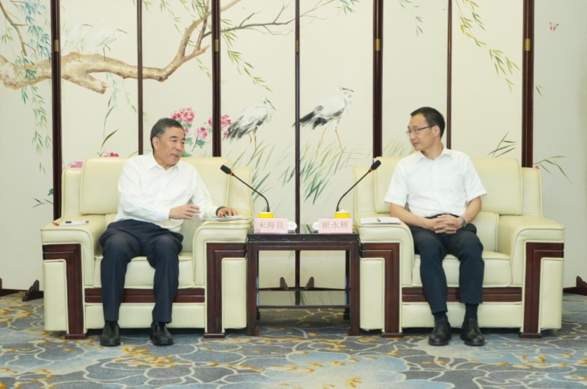 中國能建黨委書記、董事長宋海良與福建省委常委、廈門市委書記崔永輝會談