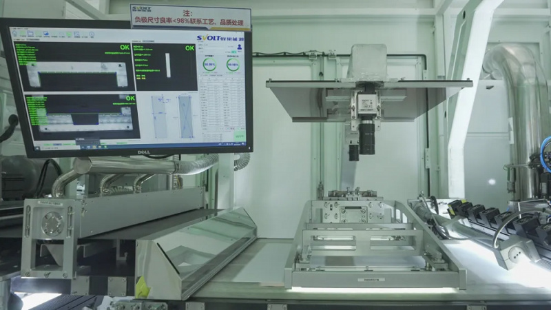 蜂巢能源全球首創(chuàng)熱復(fù)合飛疊技術(shù)，實(shí)現(xiàn)儲(chǔ)能短刀電芯高效高質(zhì)量生產(chǎn)