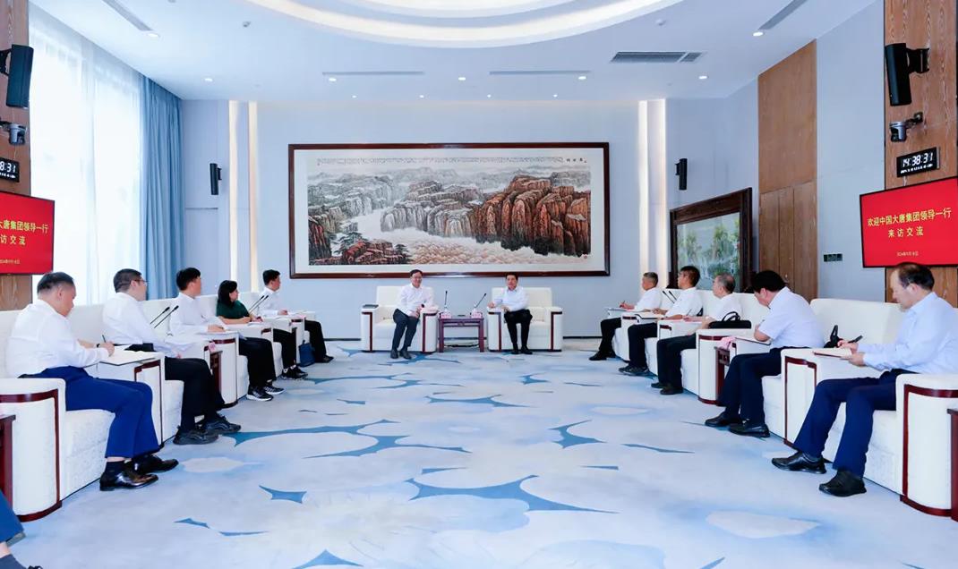 大唐集團黨組副書記、總經(jīng)理張傳江與陜煤集團黨委書記、董事長張文琪會談