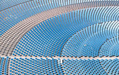 技術(shù)引領(lǐng)，中國光伏連續(xù)“破紀錄”(能源轉(zhuǎn)型看中國④)