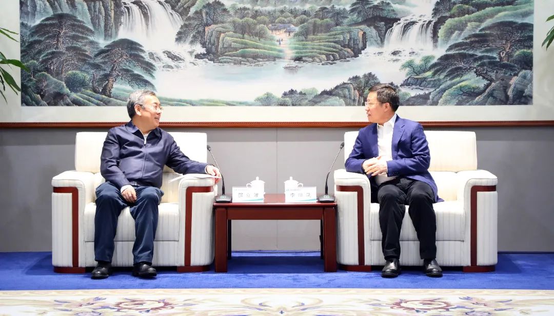 中國電氣裝備黨委書記、董事長李洪鳳會(huì)見國家