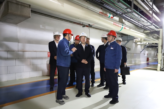 華能集團(tuán)總經(jīng)理張文峰到華能青島港務(wù)、青島熱電調(diào)研