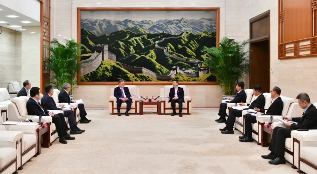 大唐集團黨組書記、董事長鄒磊與日立制作所取締役會長東原敏昭會談