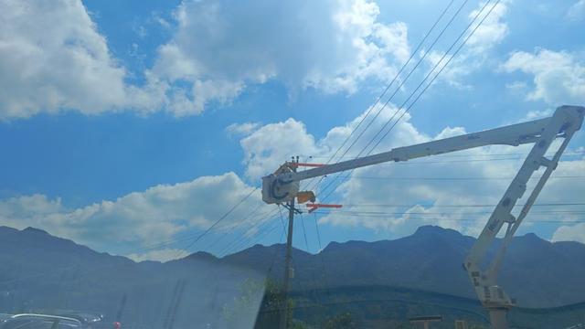 畢節(jié)市郊供電局成功投運(yùn)10千伏撒昌線，提升供電可靠性