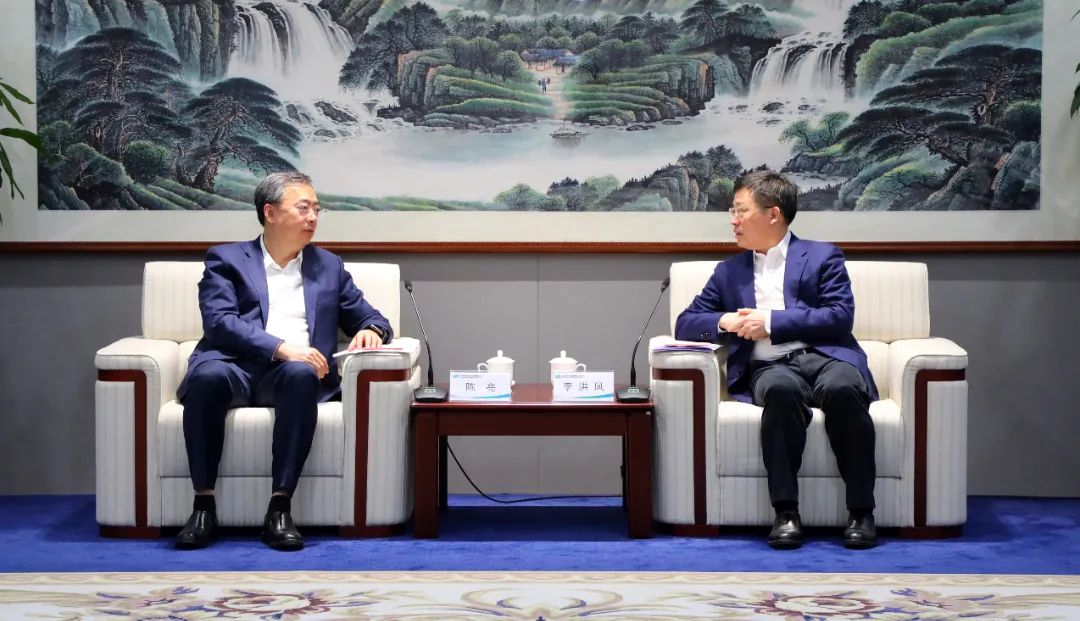 中國電氣裝備黨委書記、董事長李洪鳳會見中金