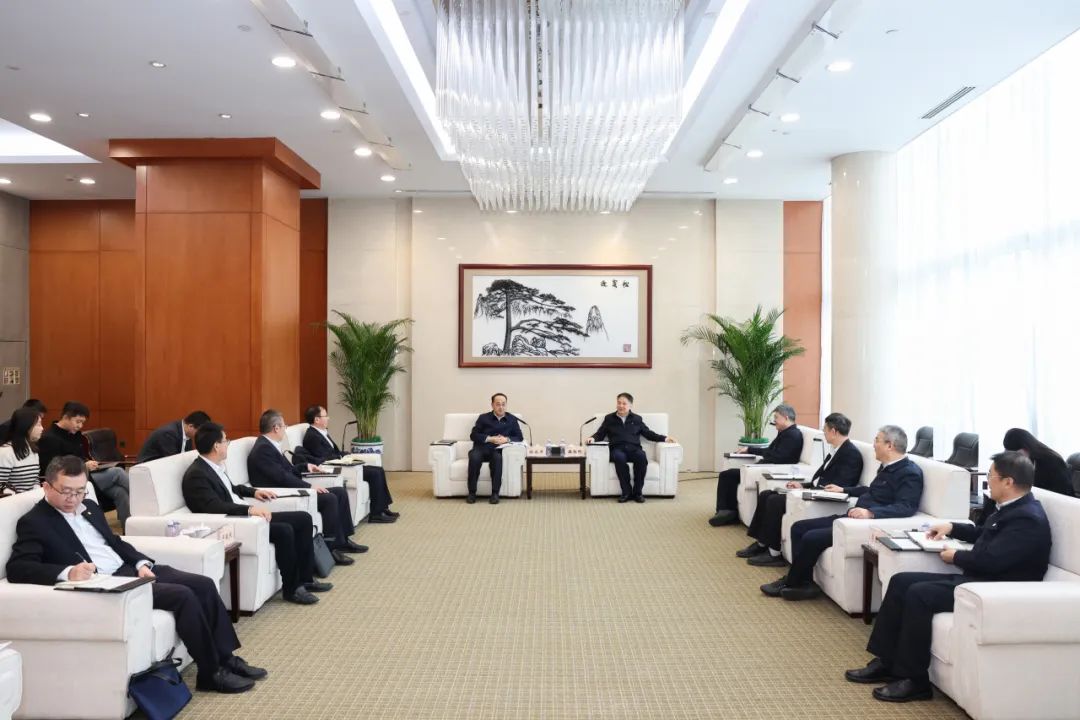 華能集團(tuán)董事長(zhǎng)溫樞剛會(huì)見(jiàn)中國(guó)中車(chē)董事長(zhǎng)孫永才