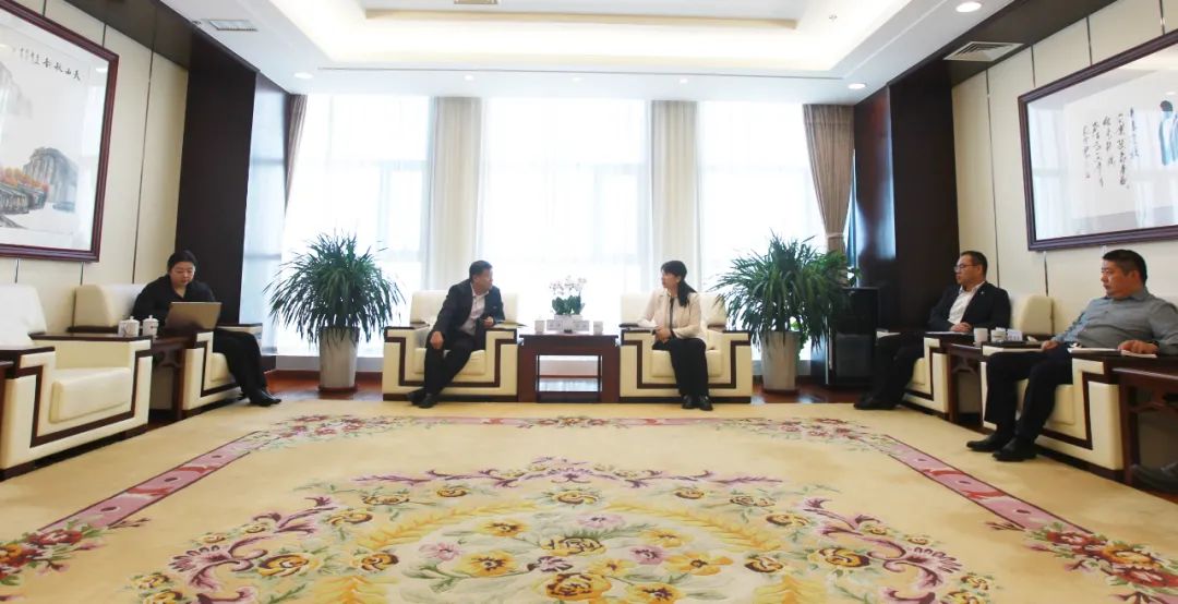 國(guó)家電投新疆公司張瑋、李國(guó)儉會(huì)見(jiàn)塔城地區(qū)發(fā)改委黨組書記劉沖