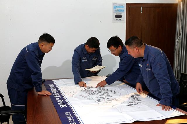 貴州興義供電局研發(fā)“智電擎鋒”機(jī)器人，實(shí)現(xiàn)營(yíng)配協(xié)同新突破