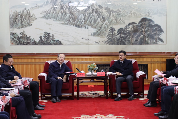 中國(guó)電建黨委常委、副總經(jīng)理徐鵬程拜會(huì)青海省委常委、副省長(zhǎng)張錦剛