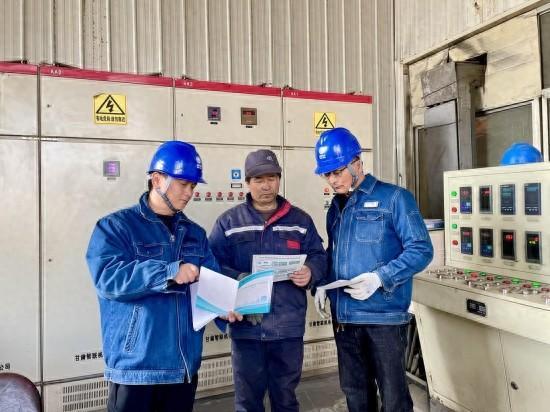 國網臨夏縣供電公司開展節(jié)前用電檢查保障電力