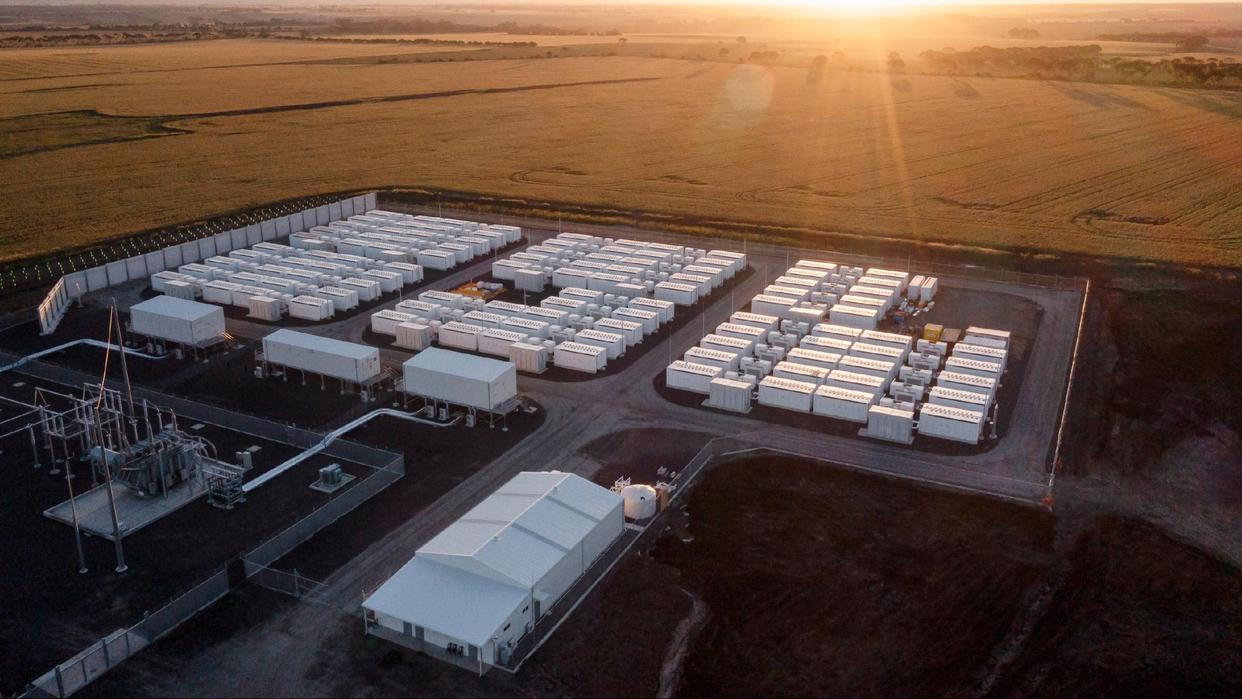 上海儲能超級工廠投產(chǎn)，馬斯克預(yù)測特斯拉能源業(yè)務(wù)將增長至少50%