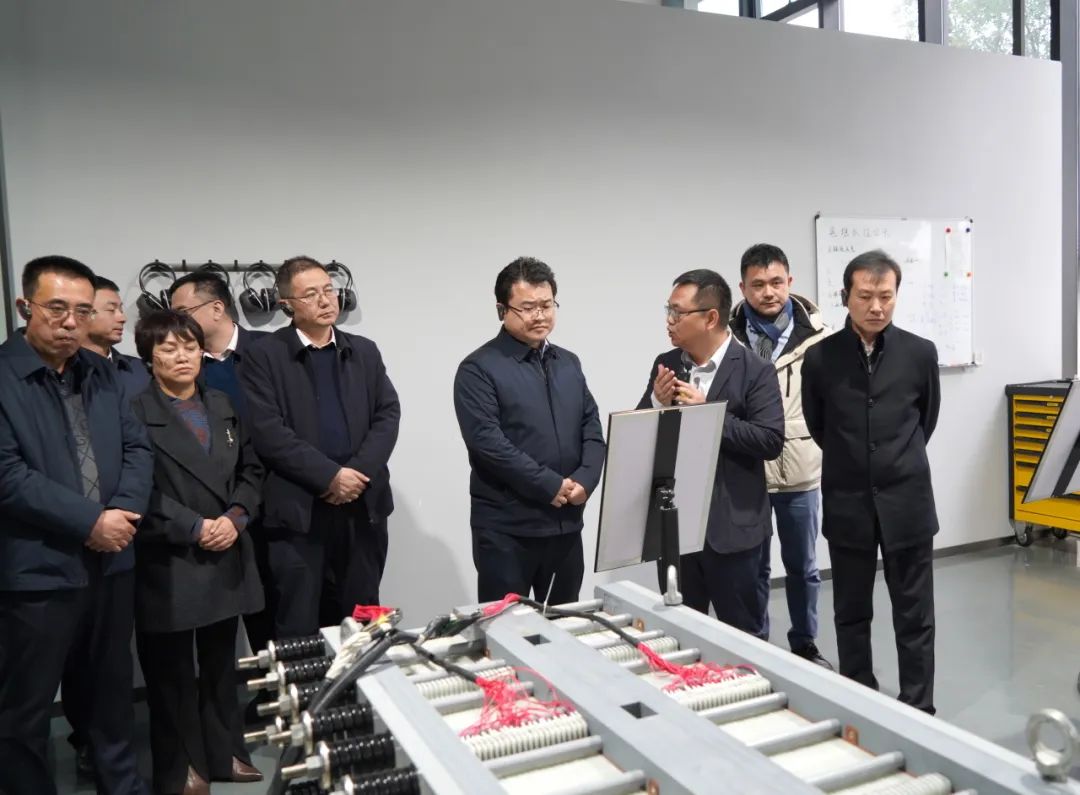 慶陽市委常委、西峰區(qū)委書記孔衛(wèi)濤一行考察寰泰儲能