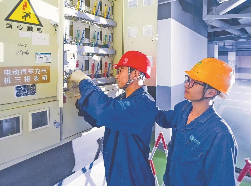 于洪波：讓配電網(wǎng)線路“零閃停”