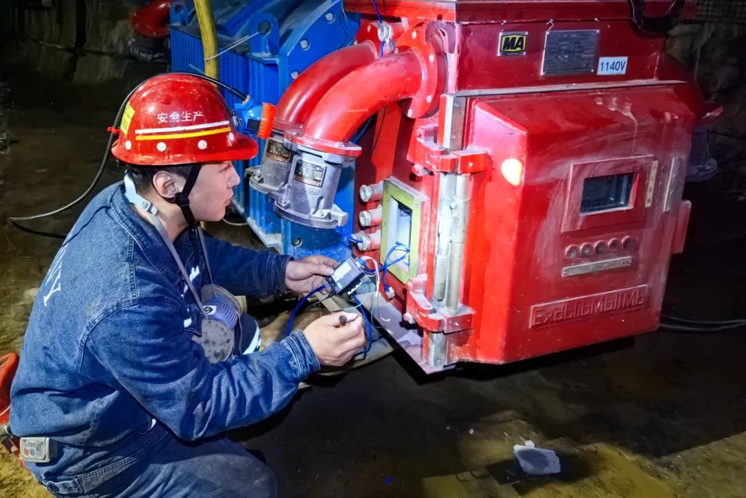 國能烏海能源路天礦業(yè)公司完成綜掘機遠(yuǎn)程數(shù)控監(jiān)測系統(tǒng)改造